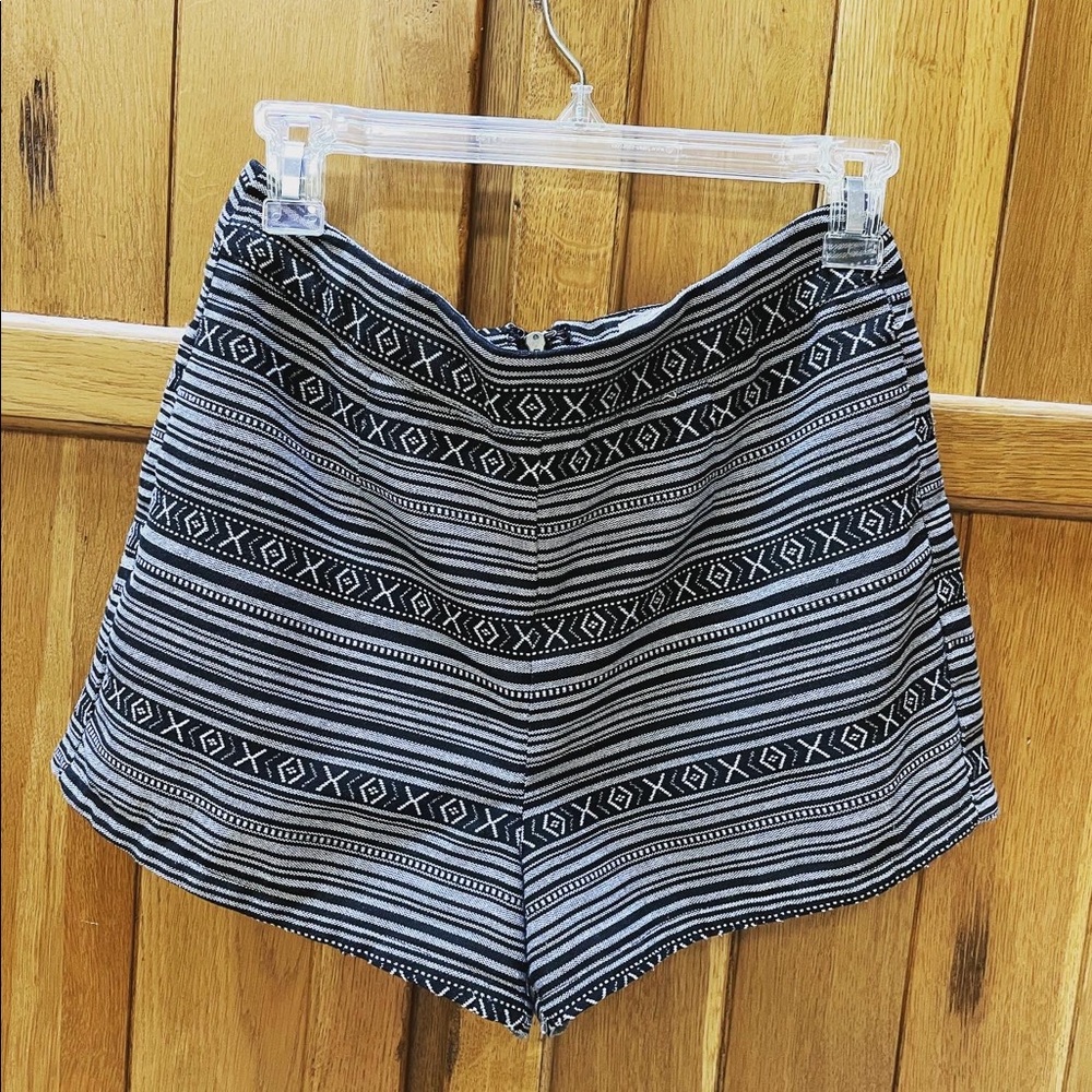 High waisted forever 21 zipper shorts